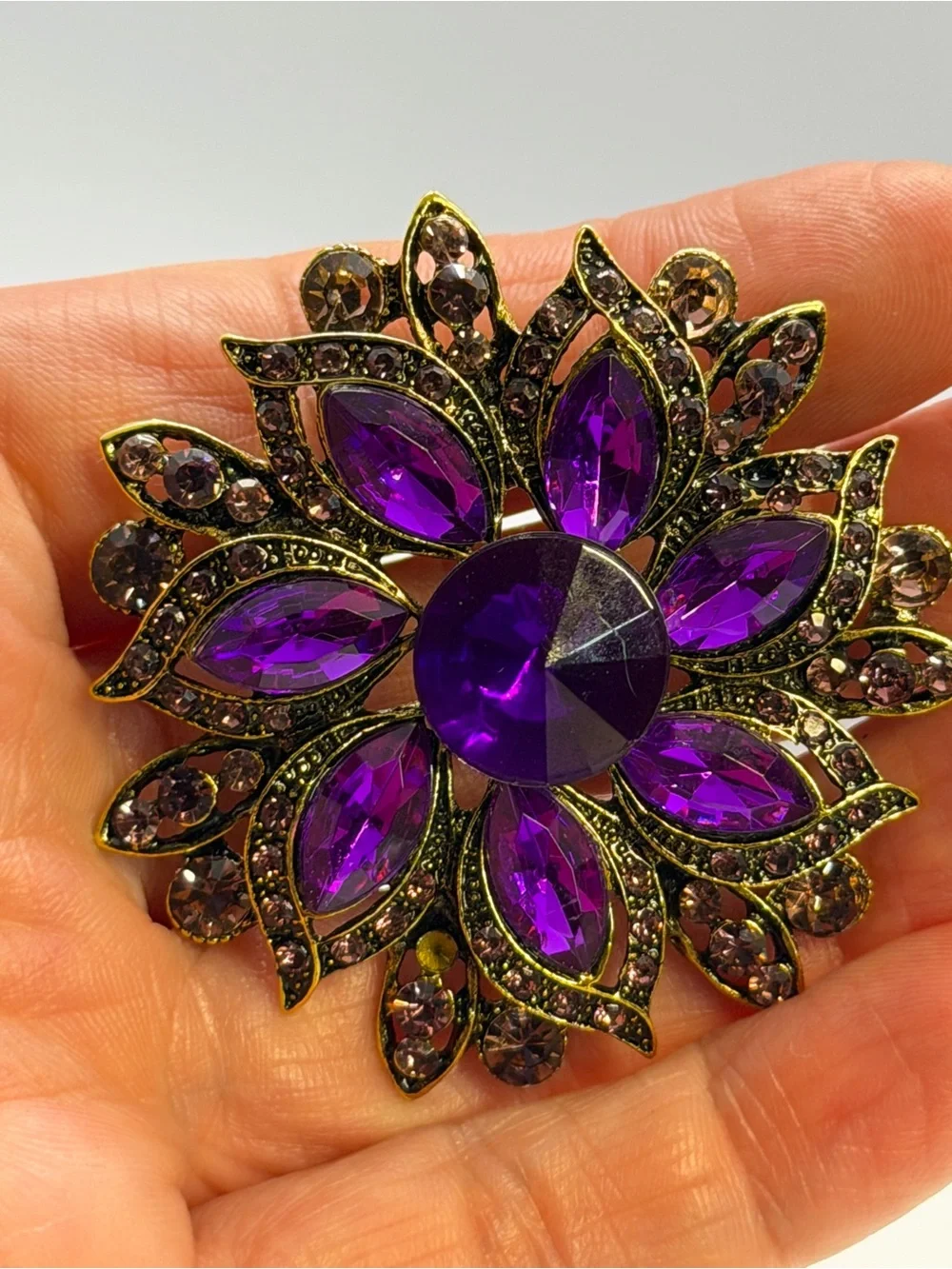 Vintage-Inspired Purple Crystal Floral Brooch